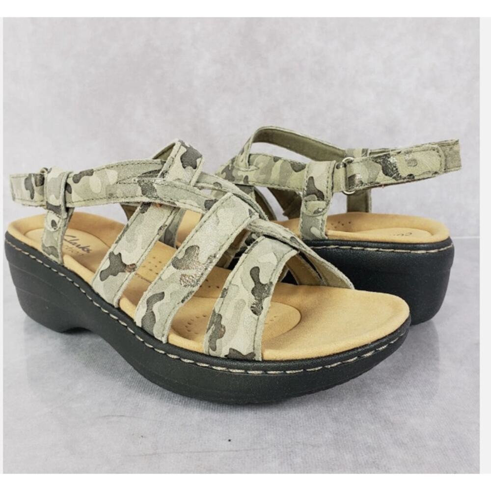 Clarks Merliah Rose dark Adjustable Back Strap Sandal Camo Green